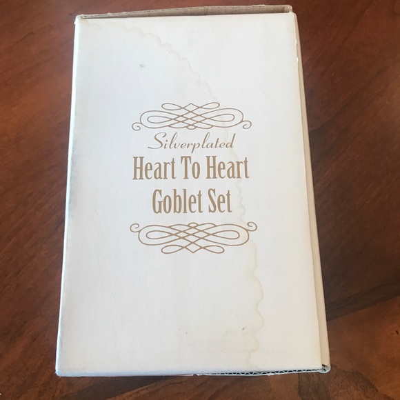 New in box silver plated heart to heart goblet set - Picture 7 of 8